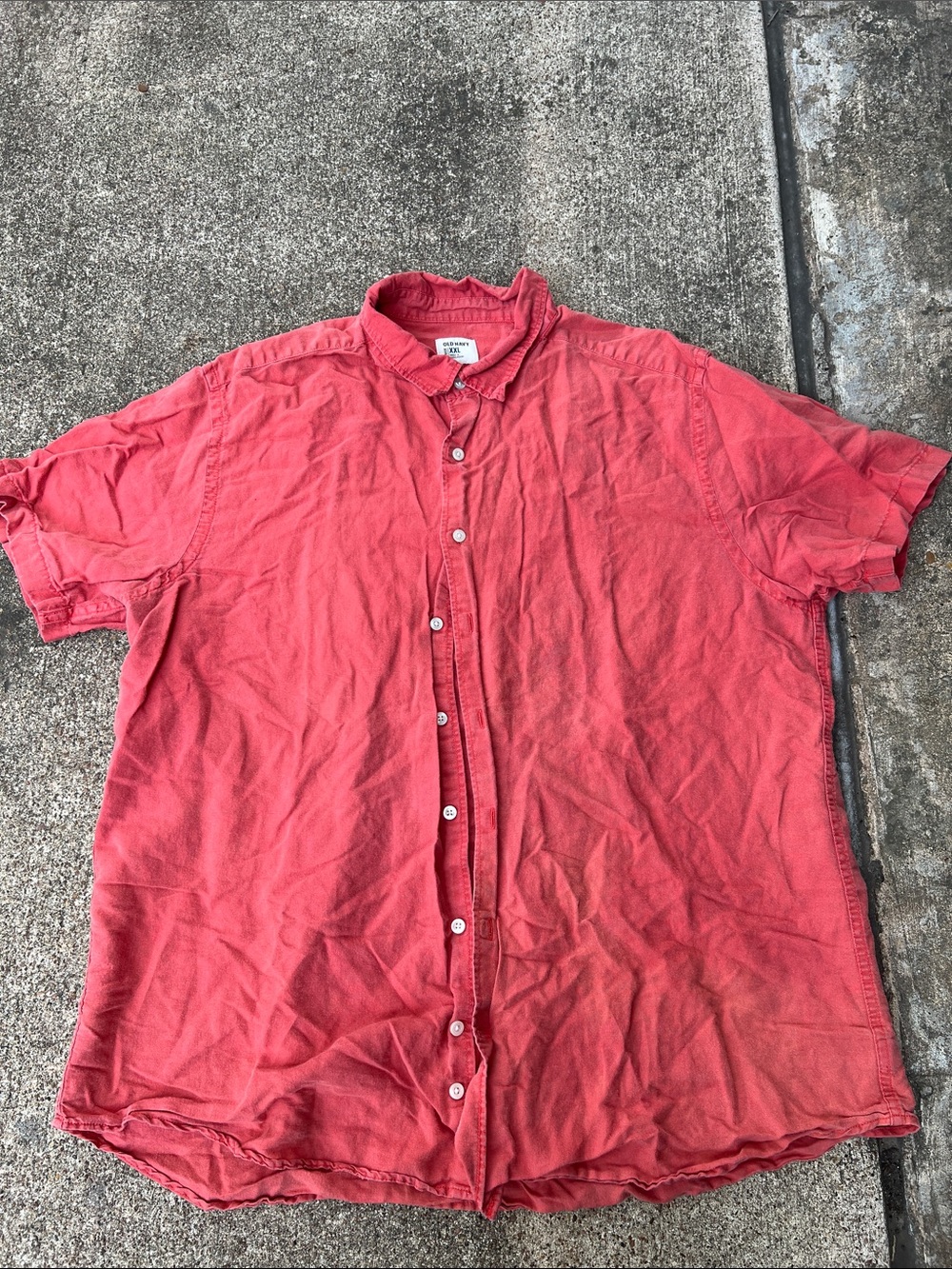 Old Navy Men's Short-Sleeve Button-Down Shirt in Coral
